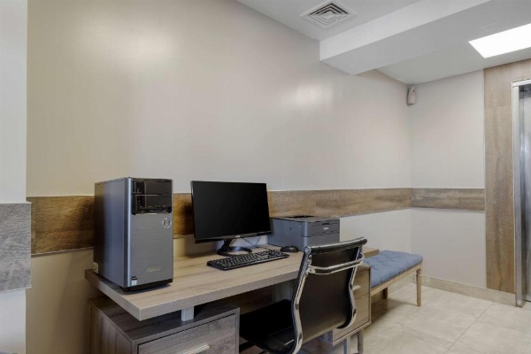 Best Western Plus Brooklyn Bay Hotel image 23